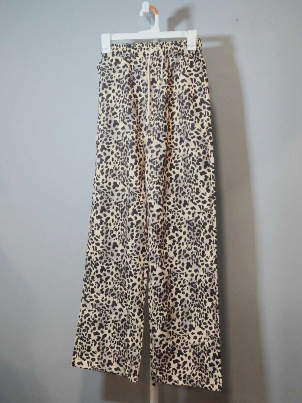 NWT Rosa Clothing Women's Size S Animal Print Wide-leg Palazzo Pants‎ w/Pockets